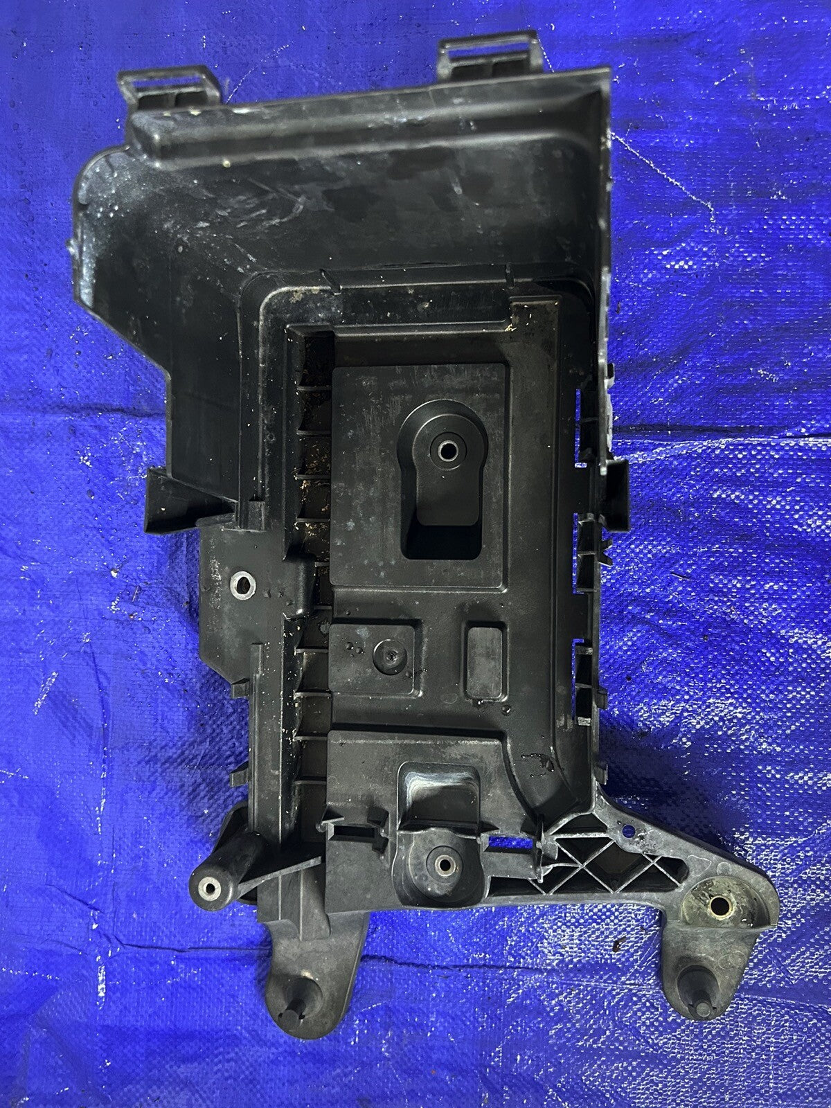 07 VW GTI Battery Tray 