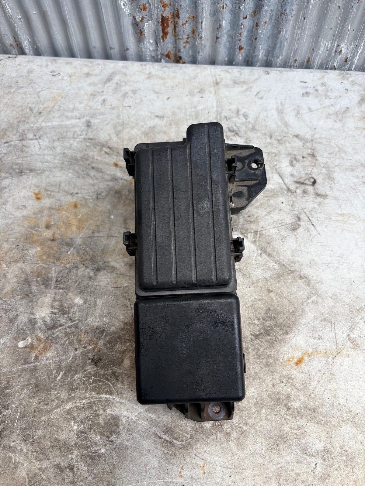 2004-2006 Acura TSX Manual Engine Bay Fuse Box OEM 