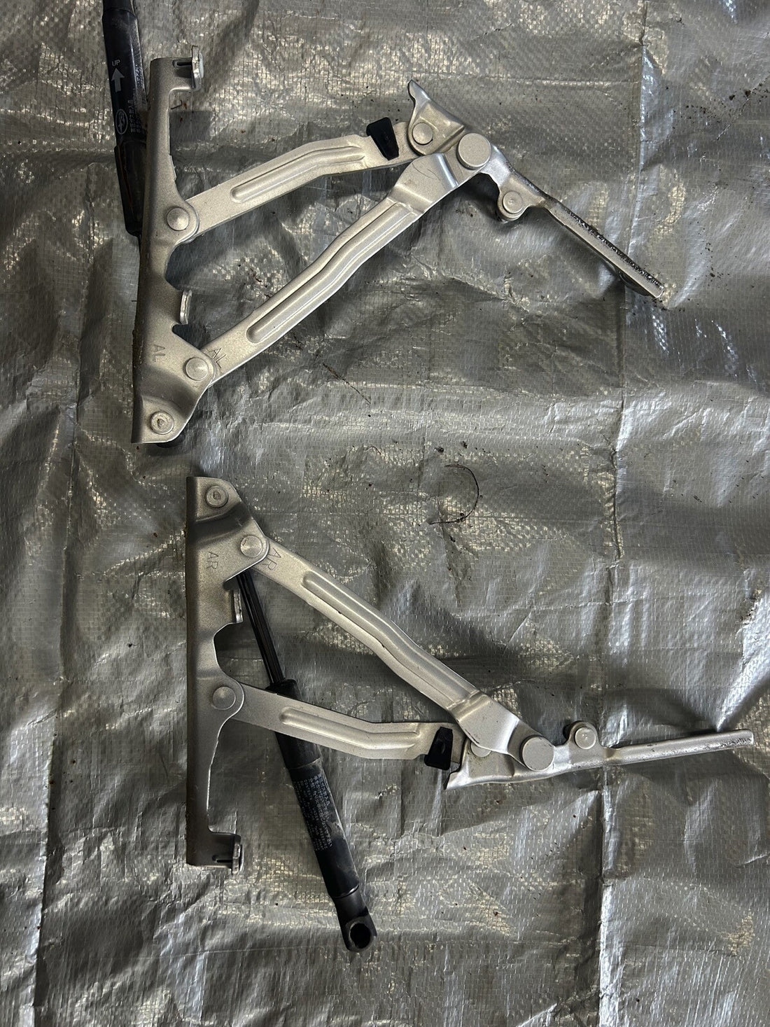 2013 Subaru BRZ FRS Trunk Hinges L & R
