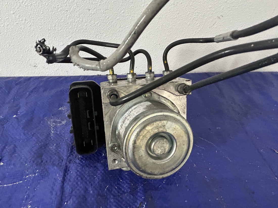 08 Nissan 350z ABS Pump