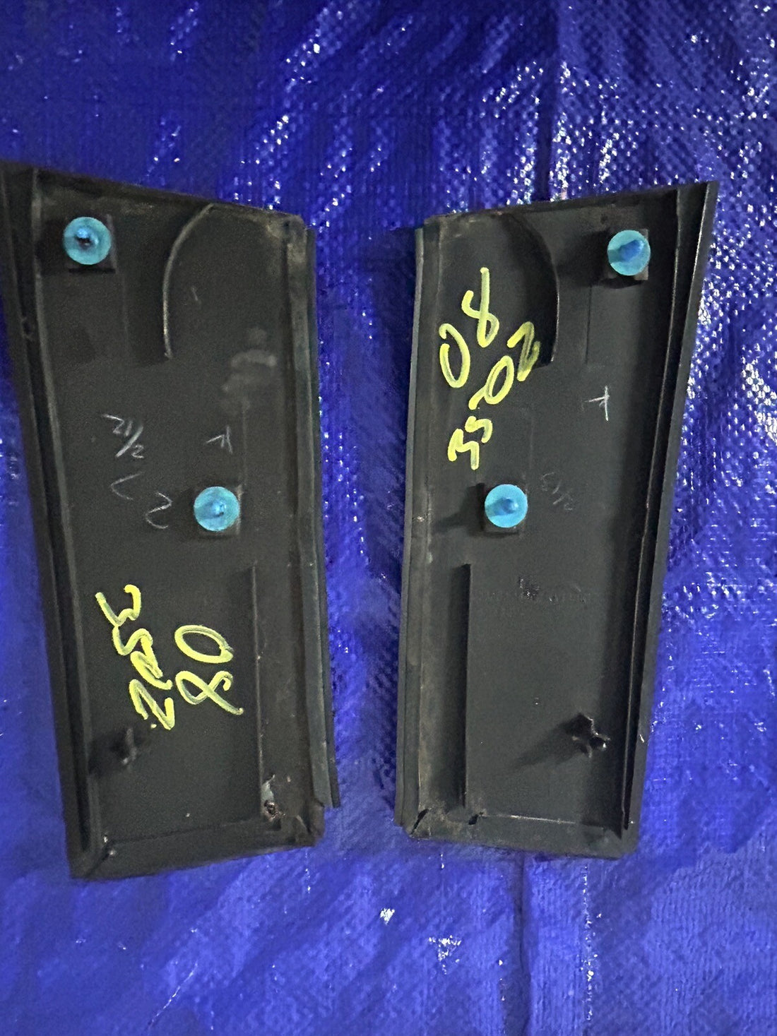 08 Nissan 350z B Pillar trim Black 
