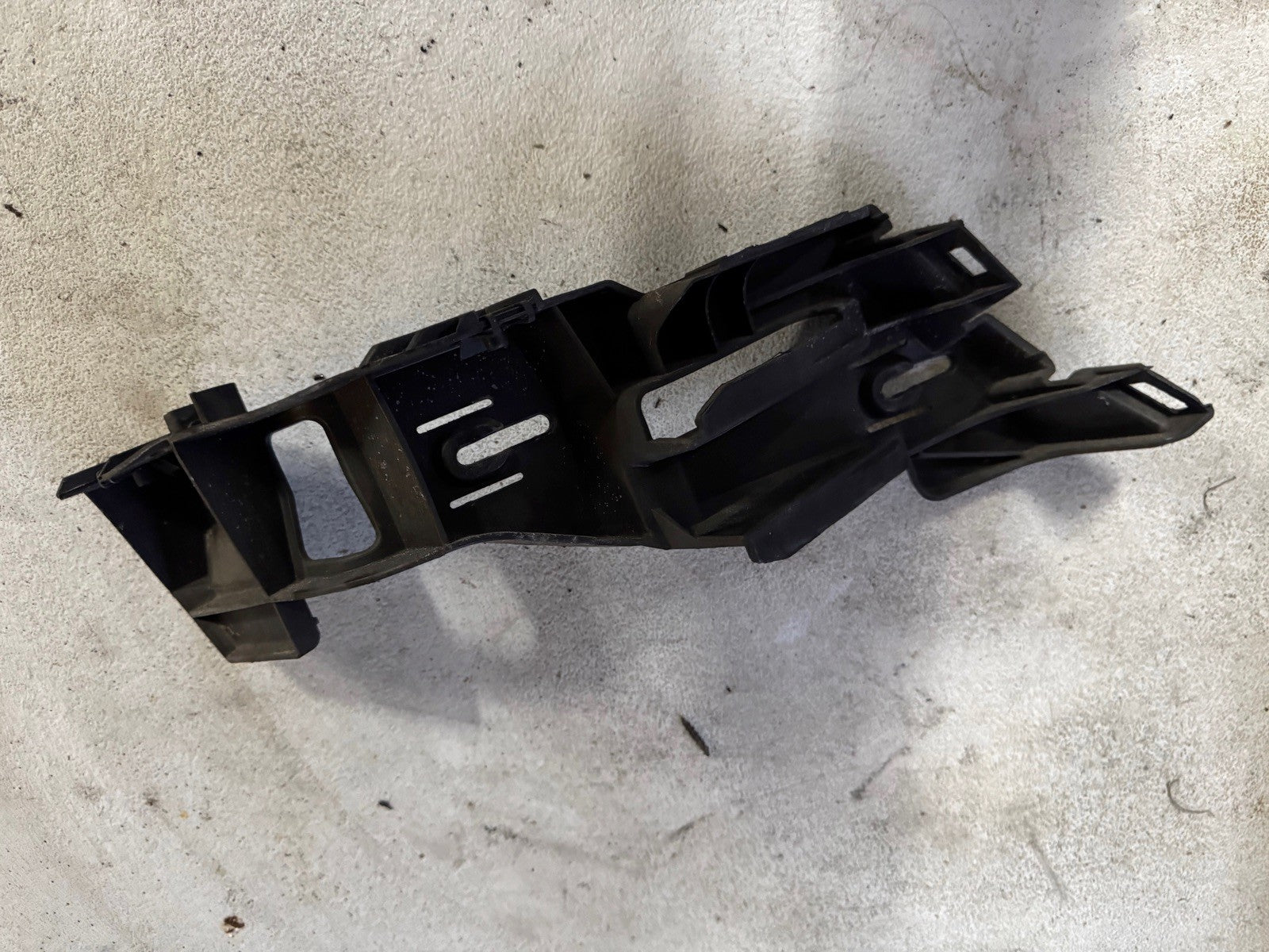 2009 VW GTI Rear bump Bracket
