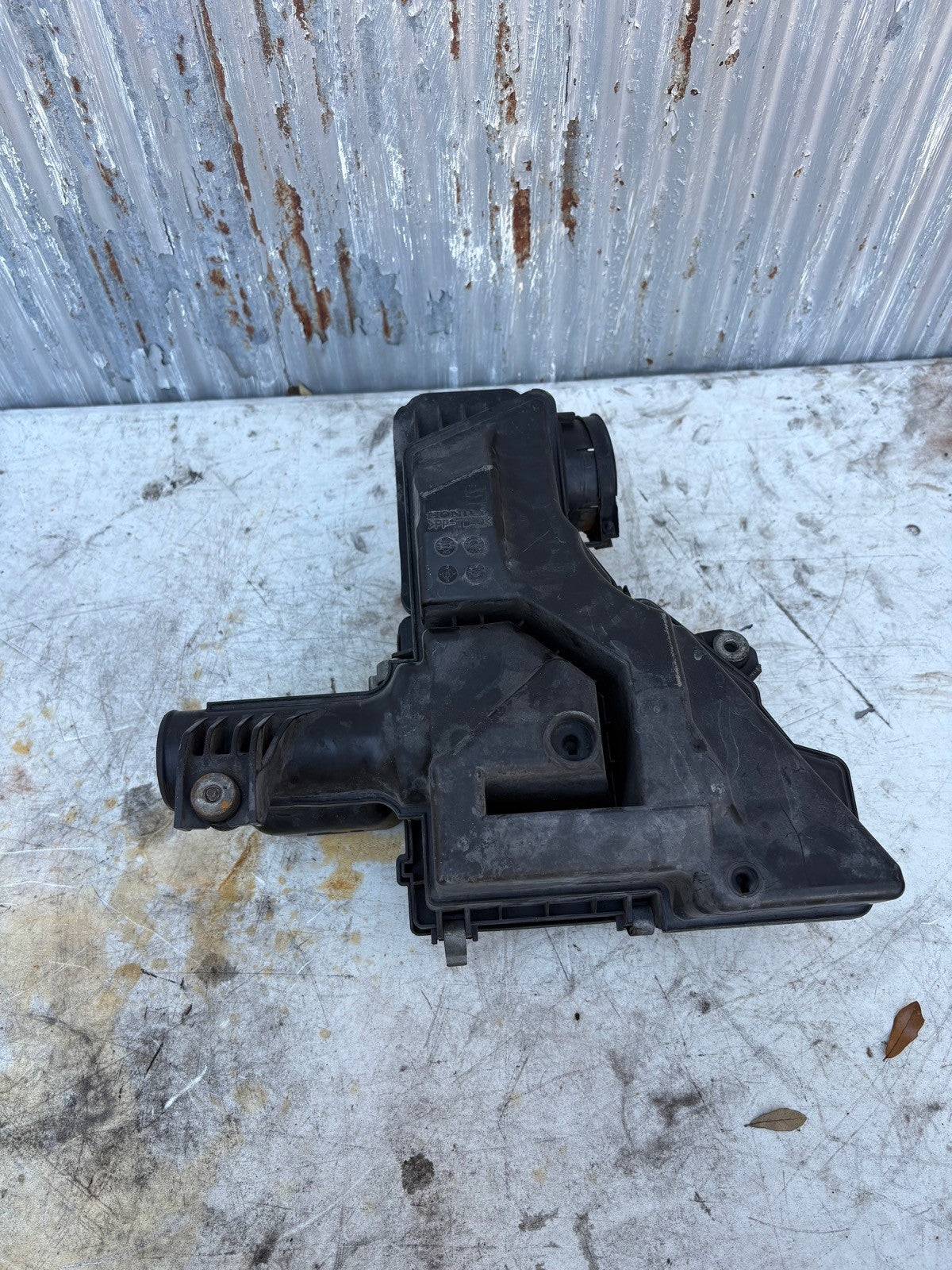 2007-2008 Honda Fit Air Cleaner Intake Filter Housing Box OEM 