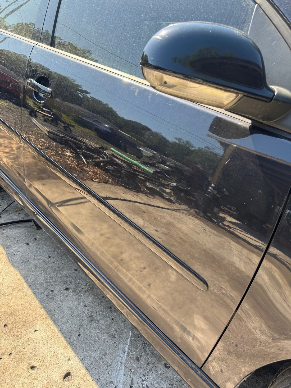 2007 vw gti, passenger side front door BLACK. No panel, no glass or regulator