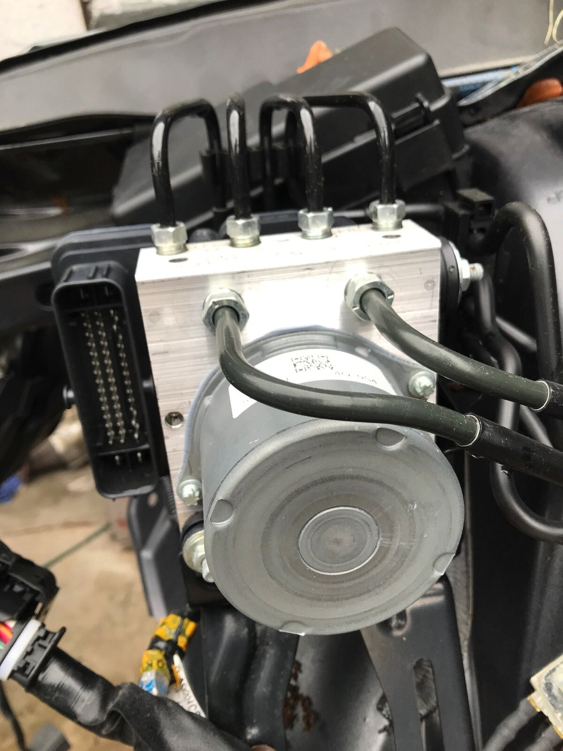 2023 Subaru WRX anti lock brake ABS pump OEM only 290 original miles 