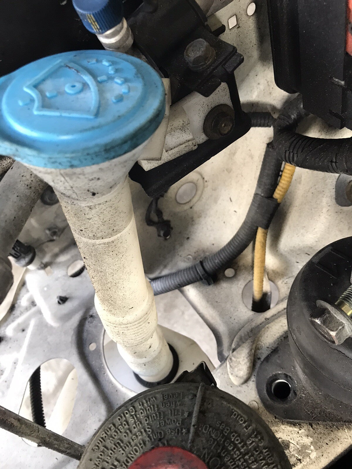 02-05 Acura TSX Wind Shield Washer Bottle