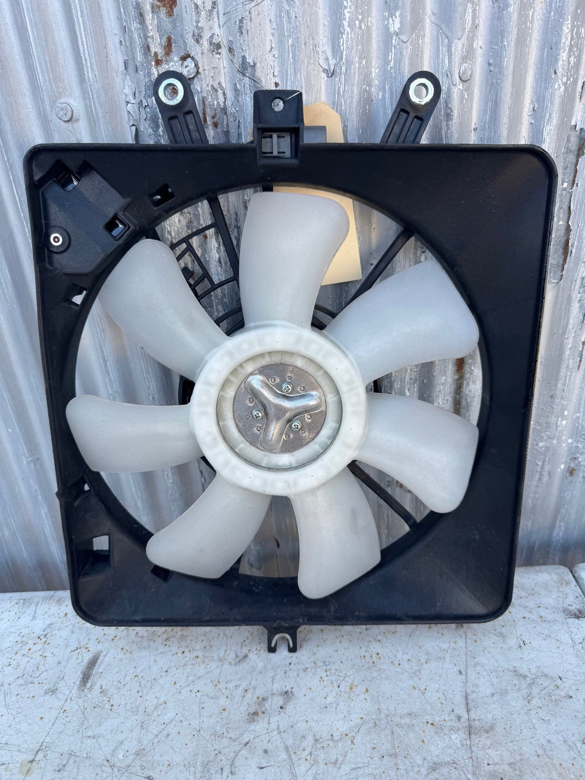 2007 Honda Fit AC Condensor Fan 