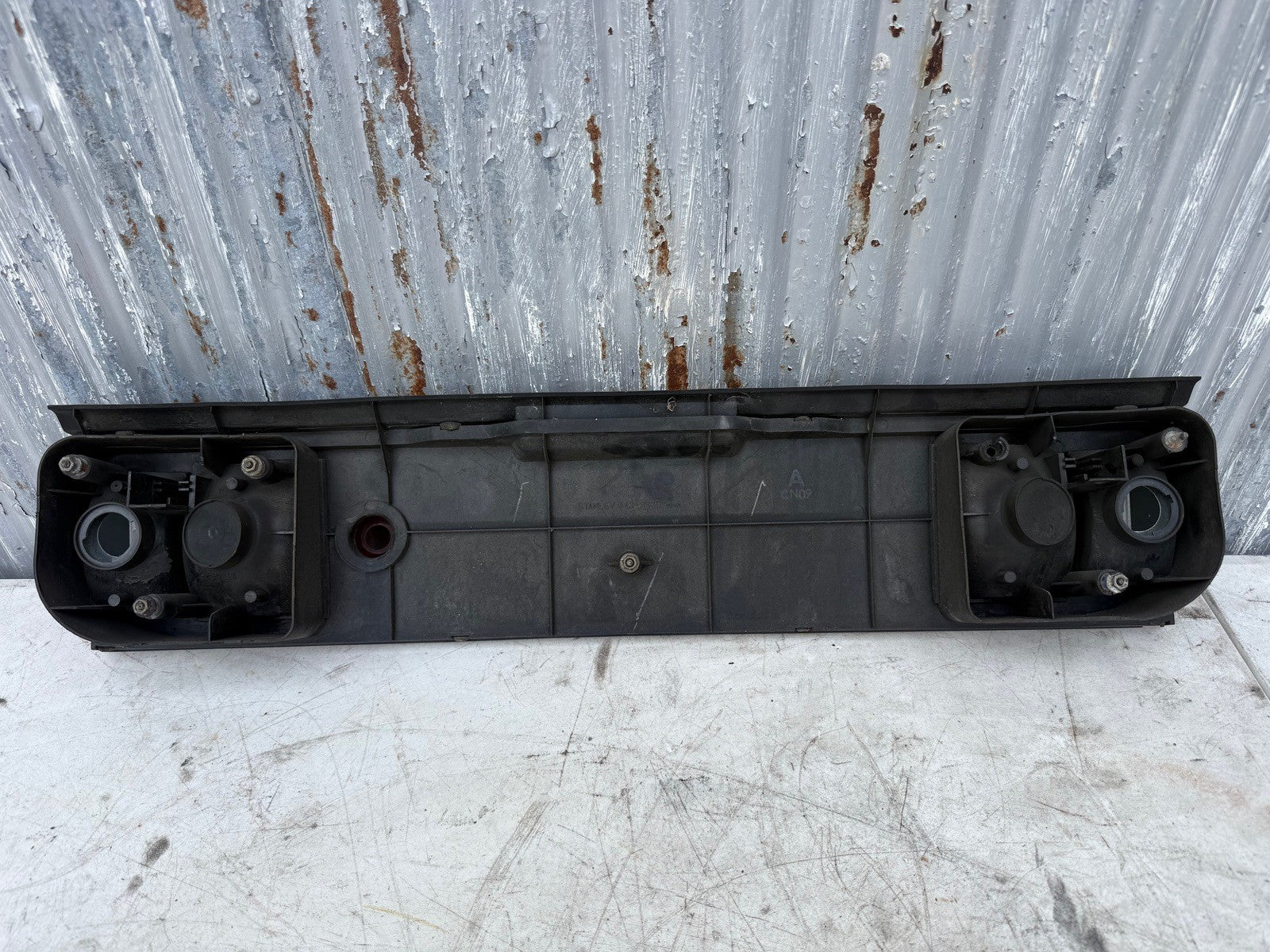 1989-1990 Honda CRX SI rear light garnish