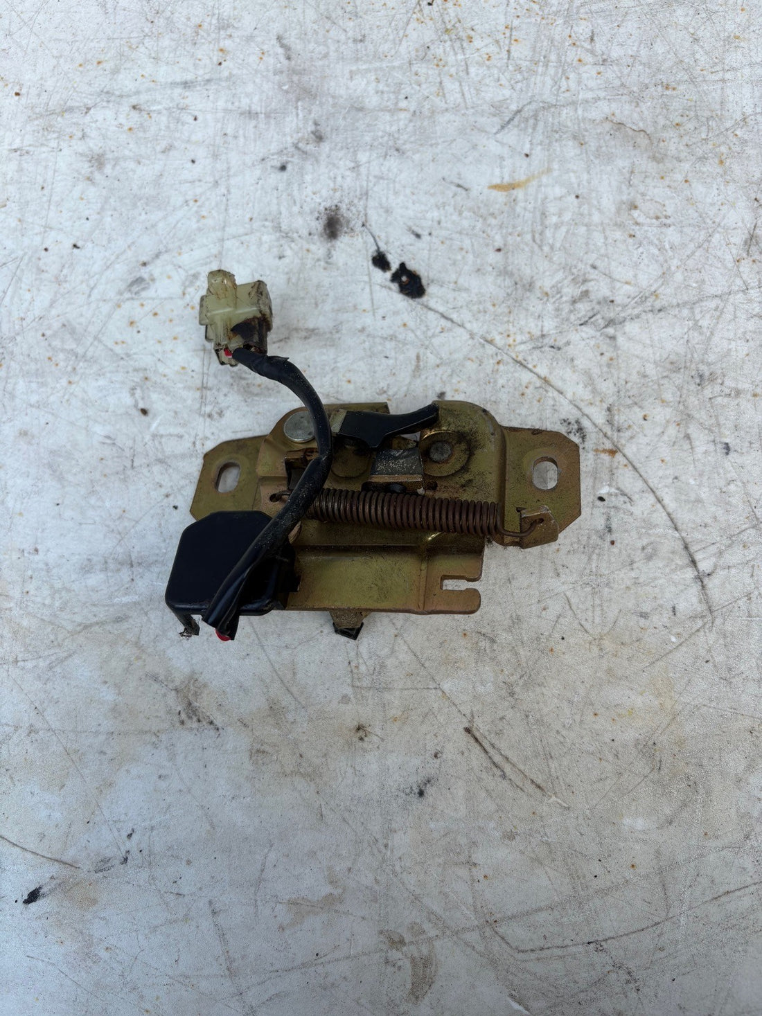1990-1994 Eagle Talon Trunk Latch OEM 