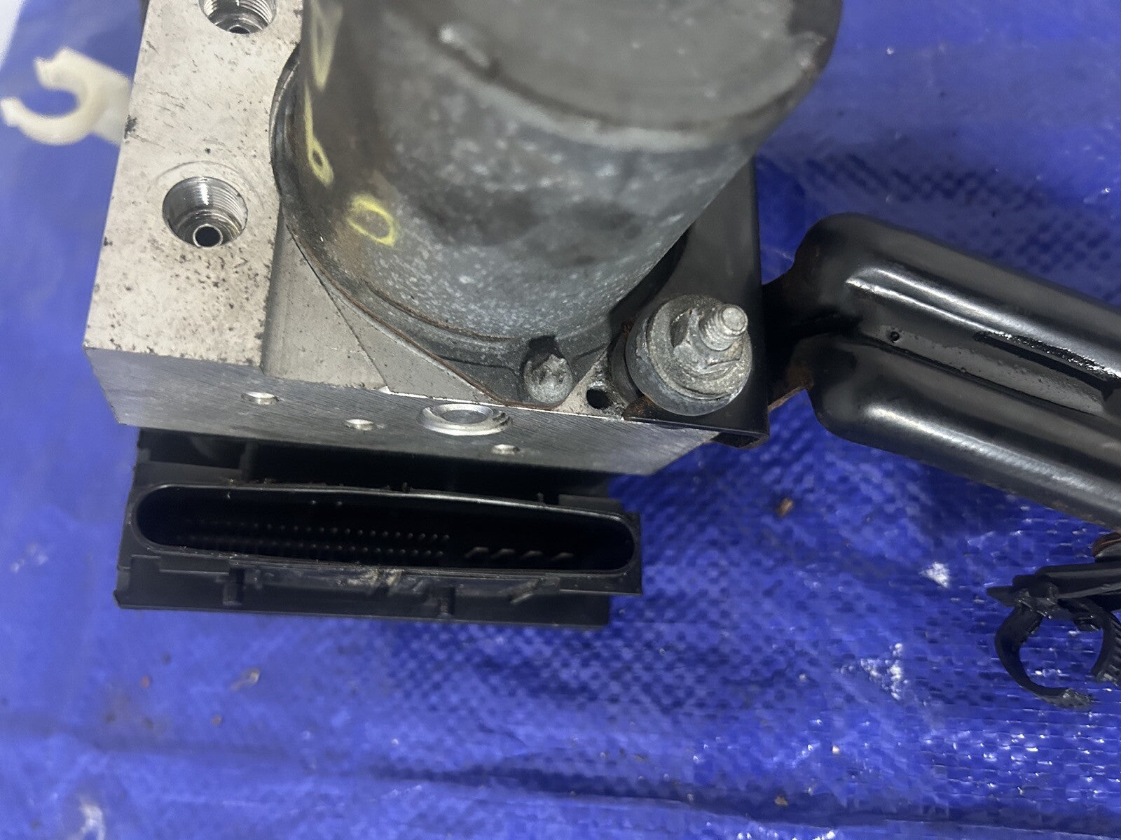 09-14 Subaru WRX ABS Module Pump  2.5 