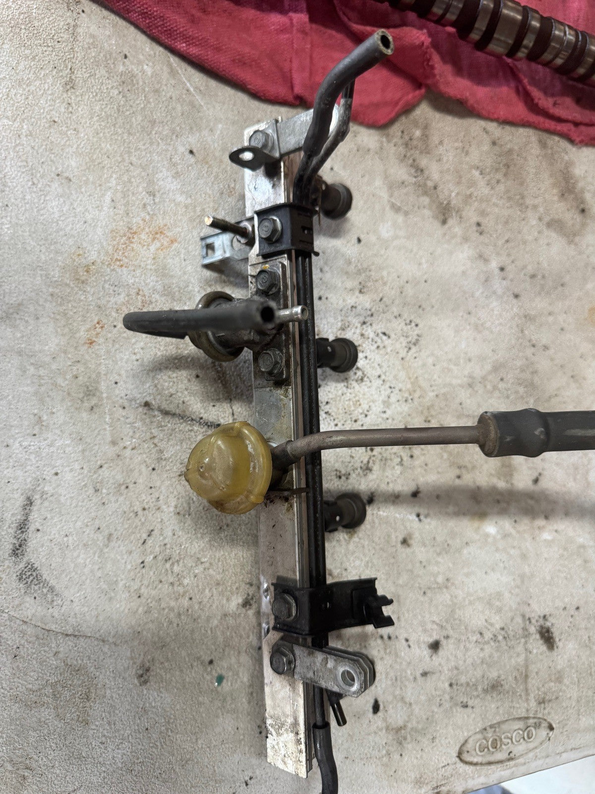 2000-2004 Honda S2000 Fuel rail with injectors