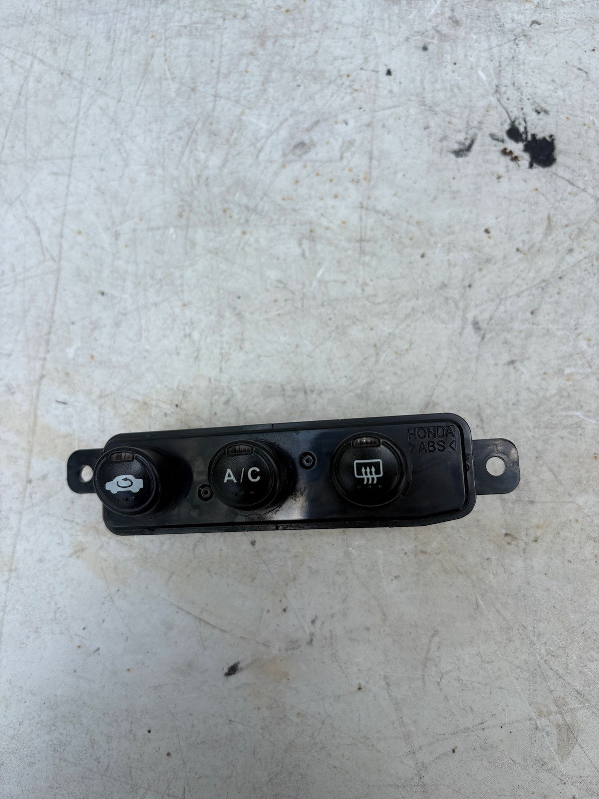 2002-2003 Honda Civic SI EP3 Hatchback Climate Heater Push Assembly OEM 