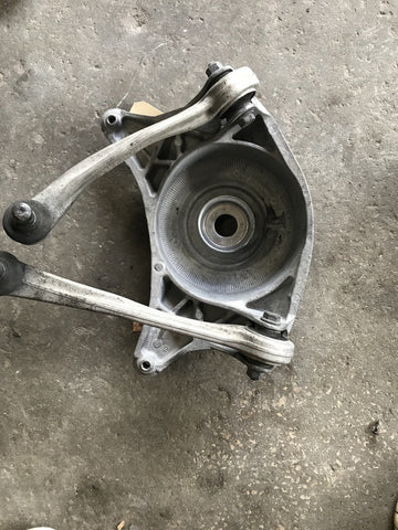 Front Suspension Upper Shock Strut Mount Left For AUDI A4 A5 Q5 