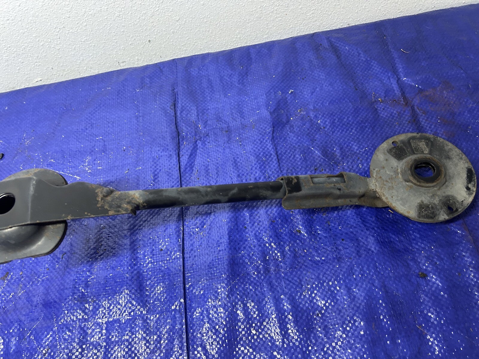 05-08 Nissan 350z rear subframe brace