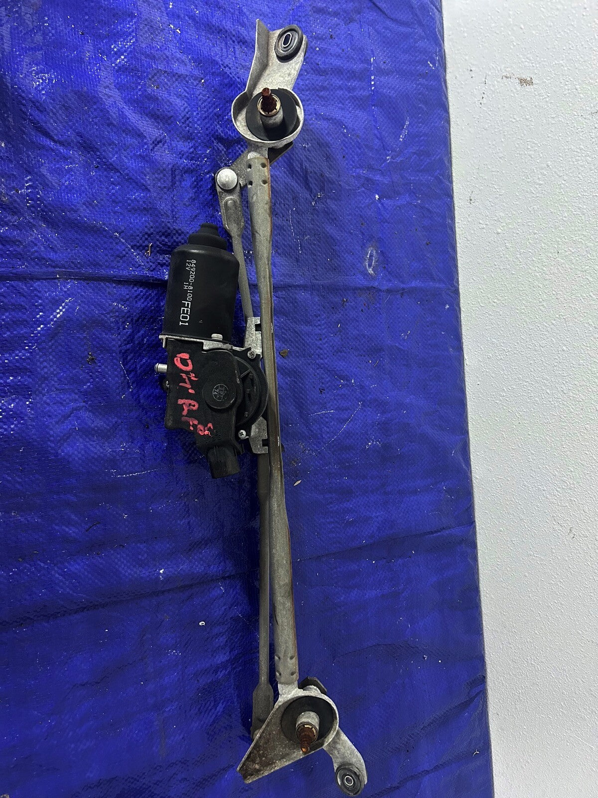 04-09 Mazda Rx8 Wiper motor assembly 