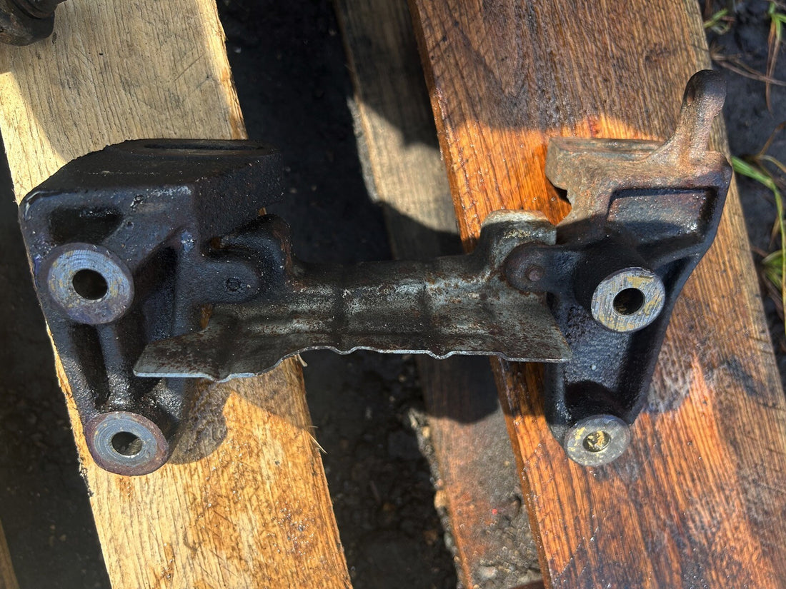 94 95 96 Acura integra Power steering pump Bracket b18