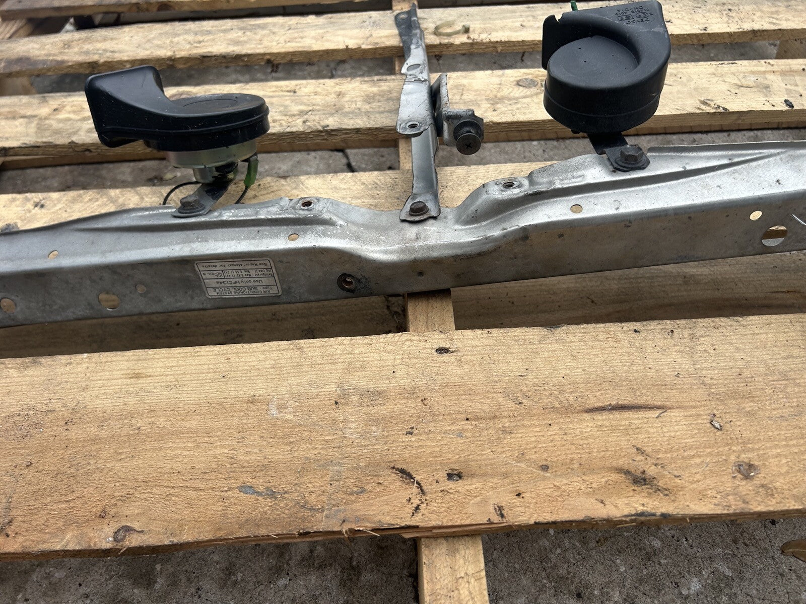 01-05 Lexus IS300 Radiator Support T Bracket
