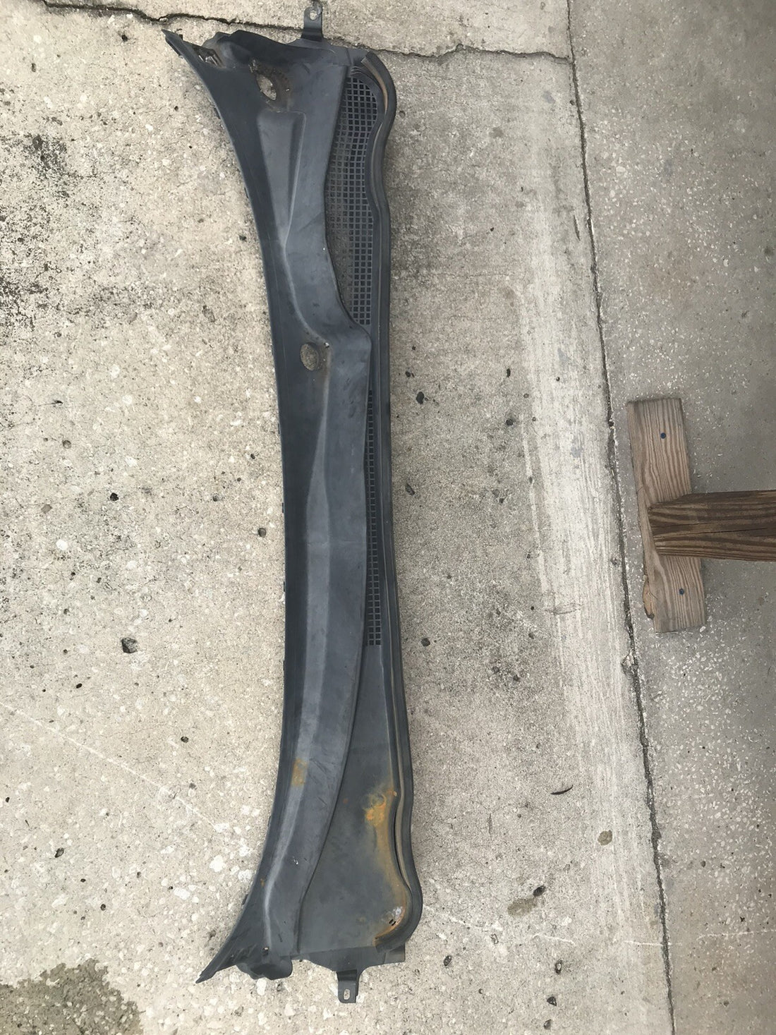 2008-2014 SUBARU WRX & STI WINDSHIELD WIPER COWL PANEL OEM 91411FG010