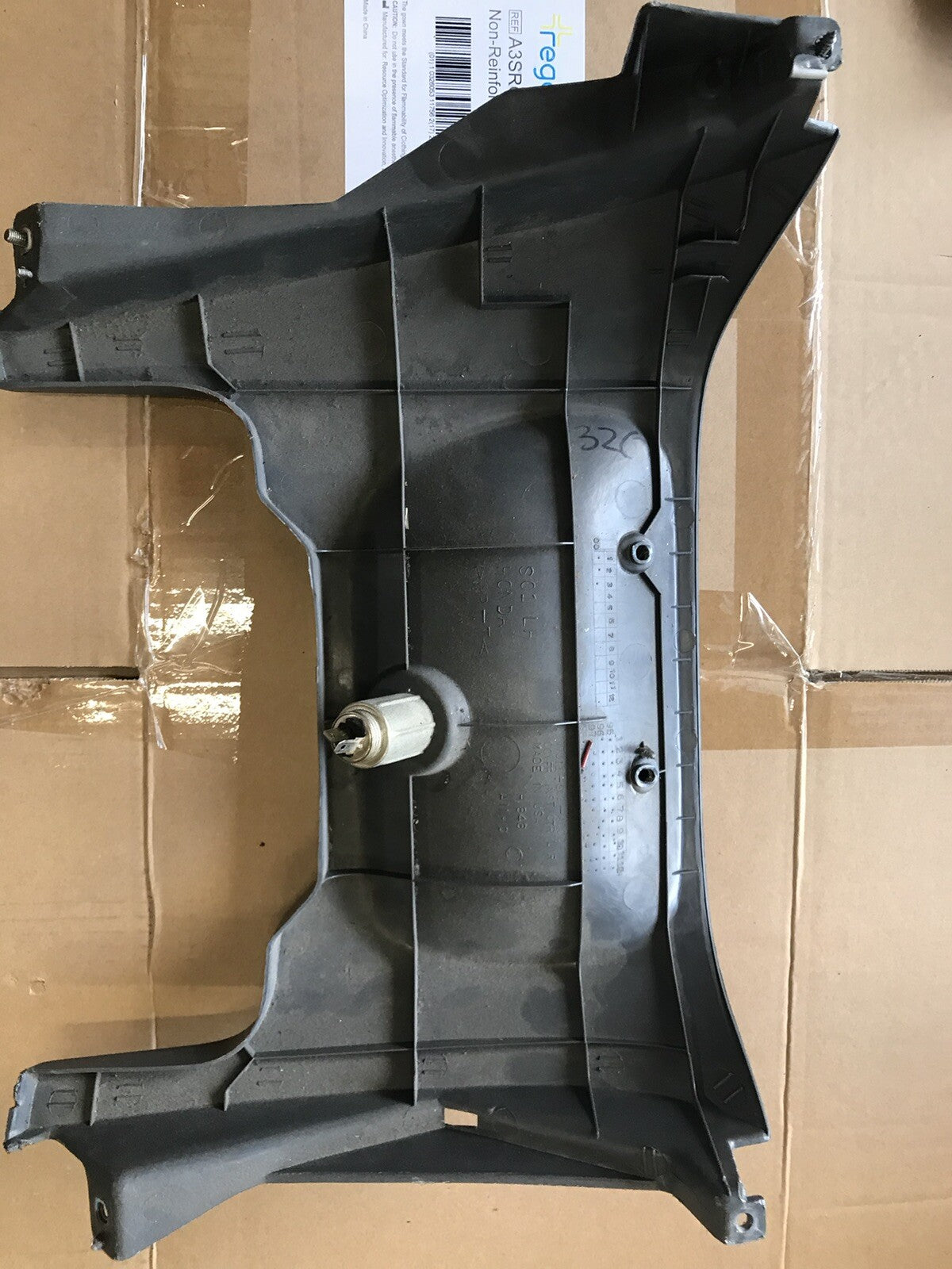1996-2000 Honda Civic Center Console Cigarette Socket  Plug 
