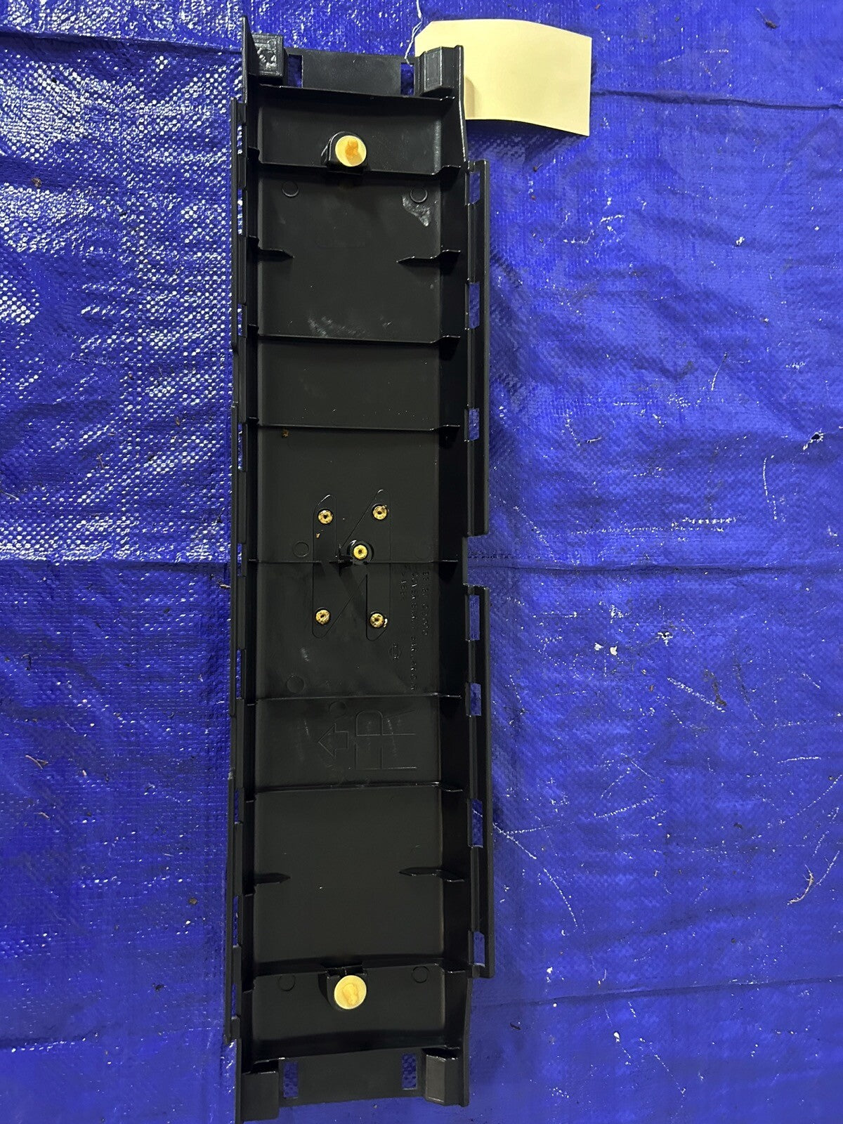 03-07 Nissan 350z Rear strut trunk cover trim 