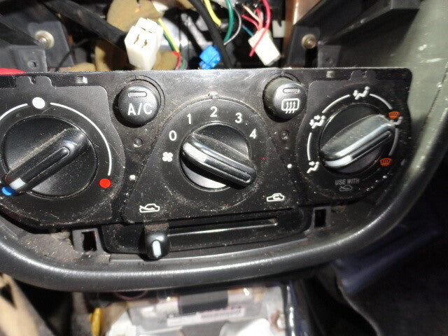 2002 Subaru WRX A/C Climate Control Panel