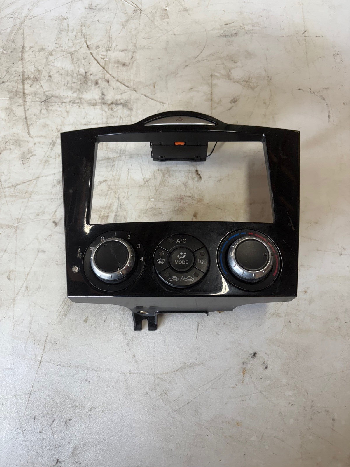 04-08 Mazda RX-8 Radio Bezel W/ Ac Control And Emergency Signal