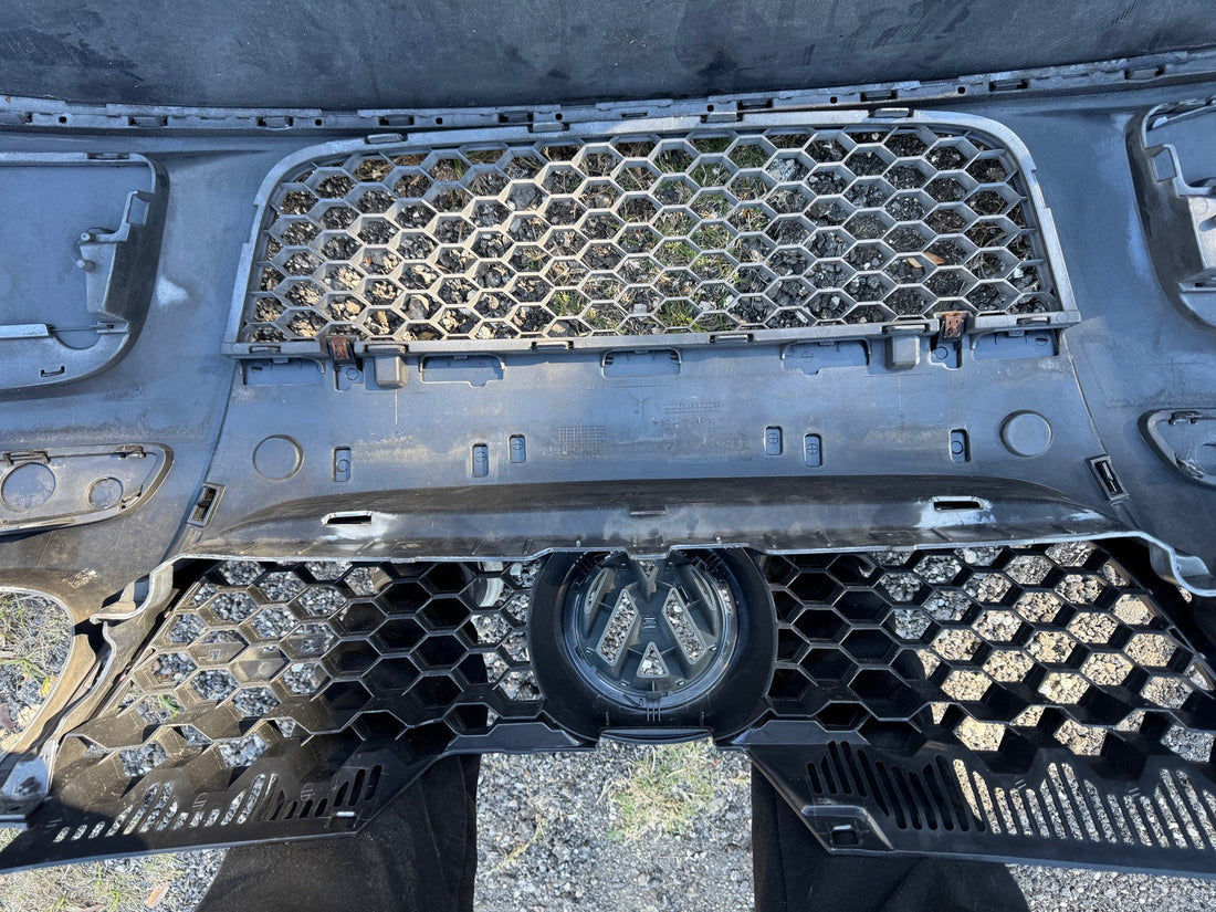 2009 - 2011 VW GTI GOLF Front Grill 