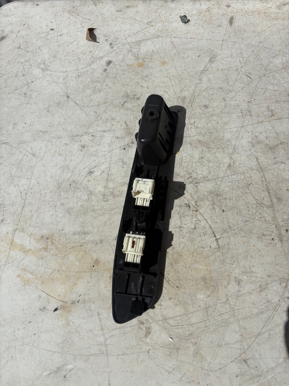 2002-2004 Subaru WRX Wagon Passenger Side Window Switch W/ Trim