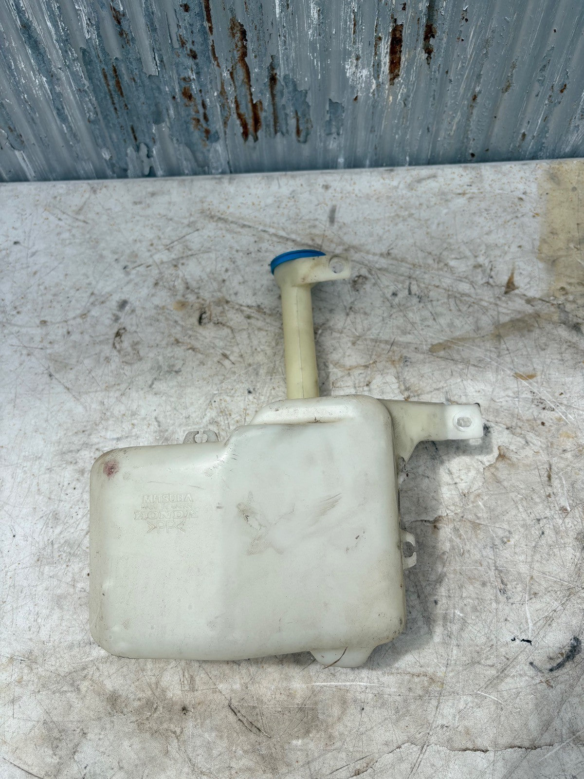 2000-2009 Honda S2000 S2K Front Windshield Washer Tank Reservoir Tank Assembly
