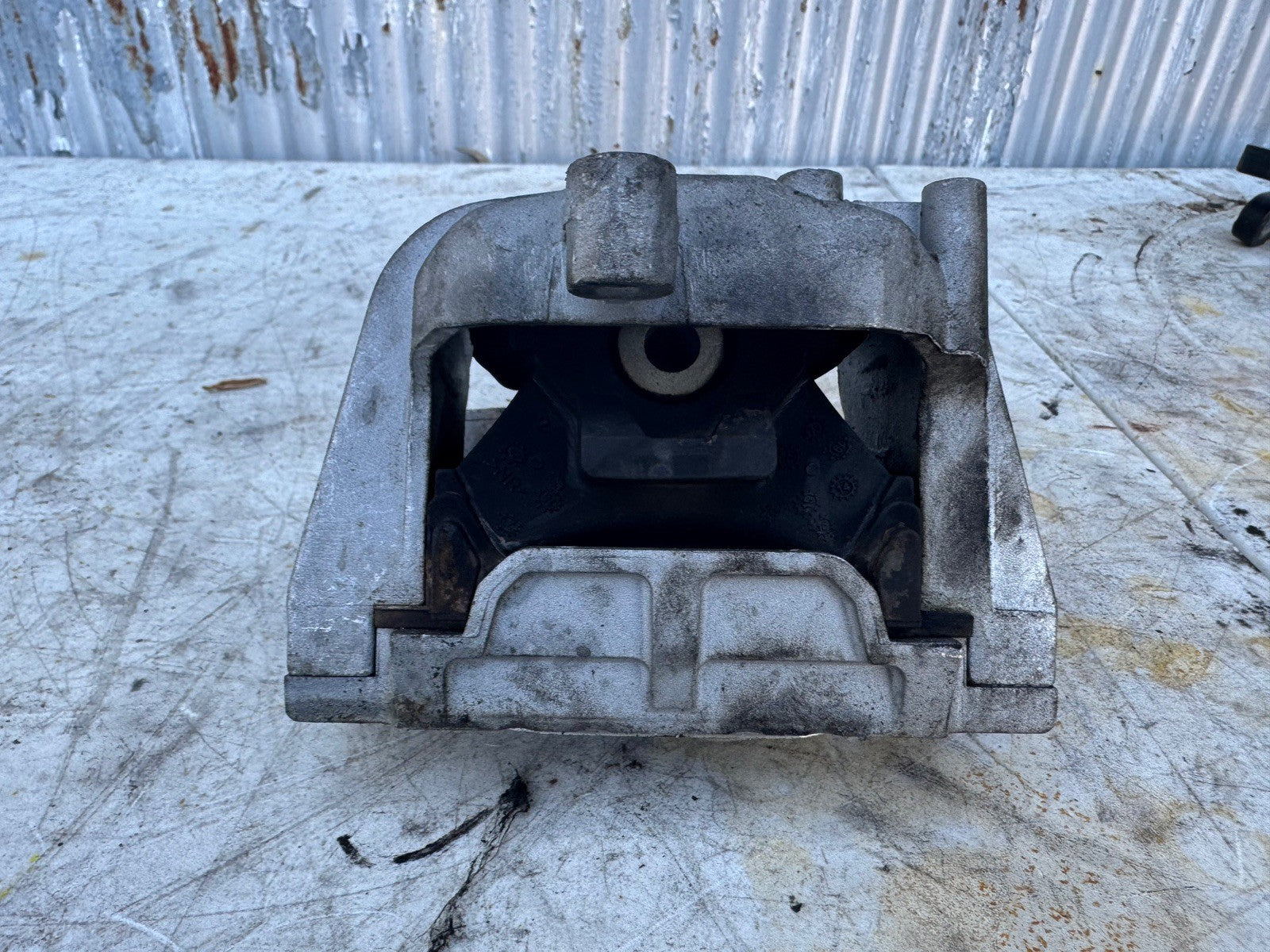 2008 2009 VW GTI Engine Mount RIGHT Passenger Side OEM 