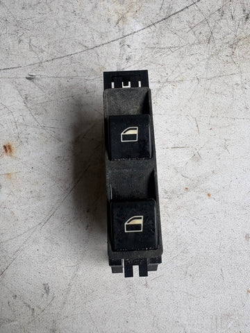 1999-2005 BMW E46 320i 323i 325i 328i 330i Front Passenger Side Window Switch 