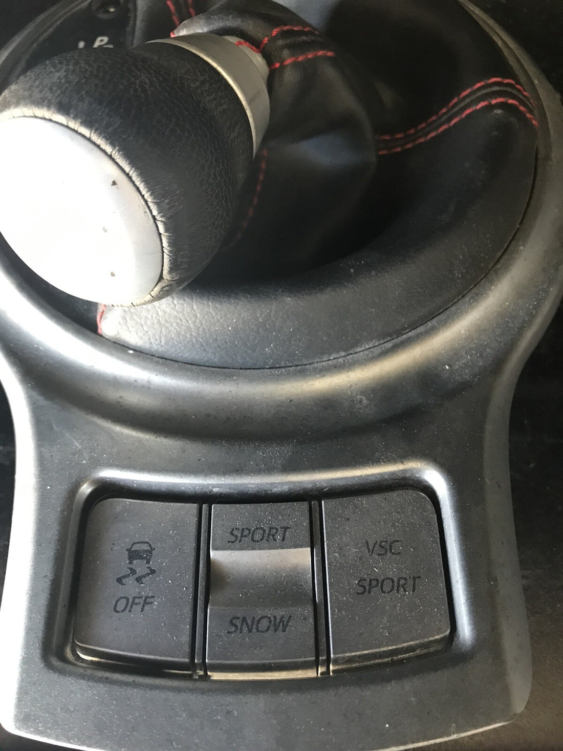 2013 SUBARU BRZ 2.0L LIMITED FA20 OEM 6SPD CENTER CONSOLE SHIFTER BEZEL