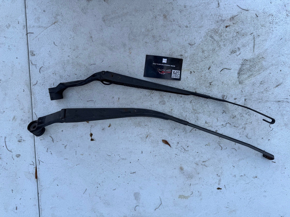 04-08 Mazda RX8 wiper arms