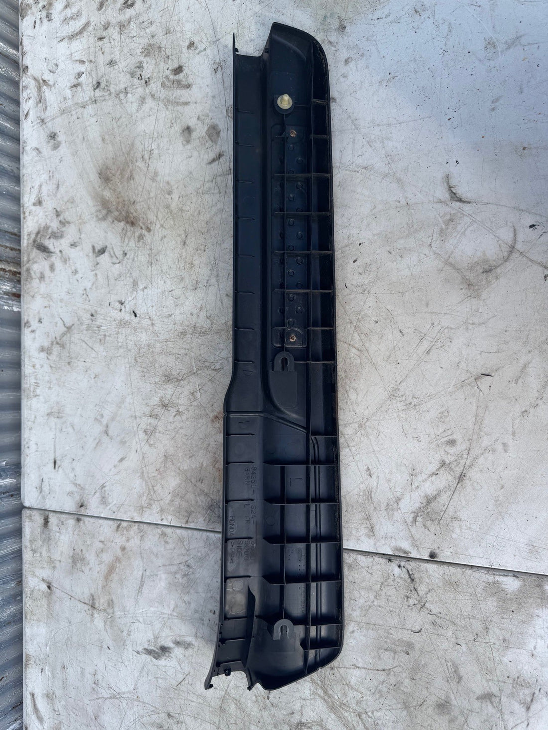2000-2004 Honda S2000 Sill rocker Trim Passenger
