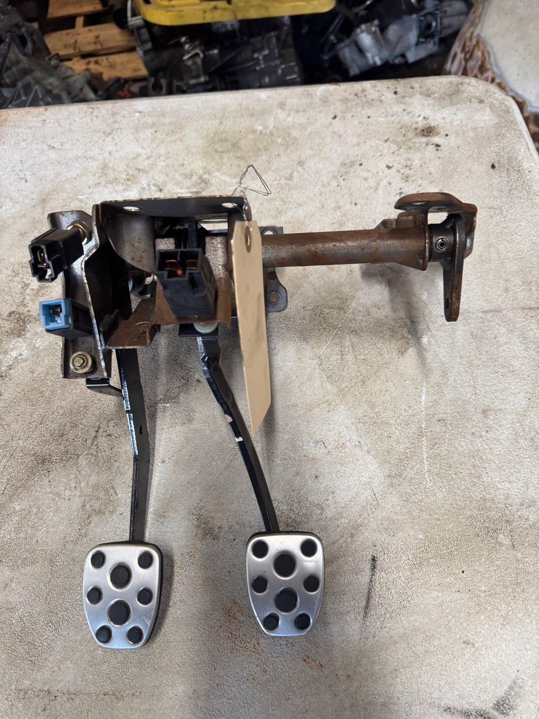 2002 2003 Subaru Forestor clutch pedal assembly wrx 
