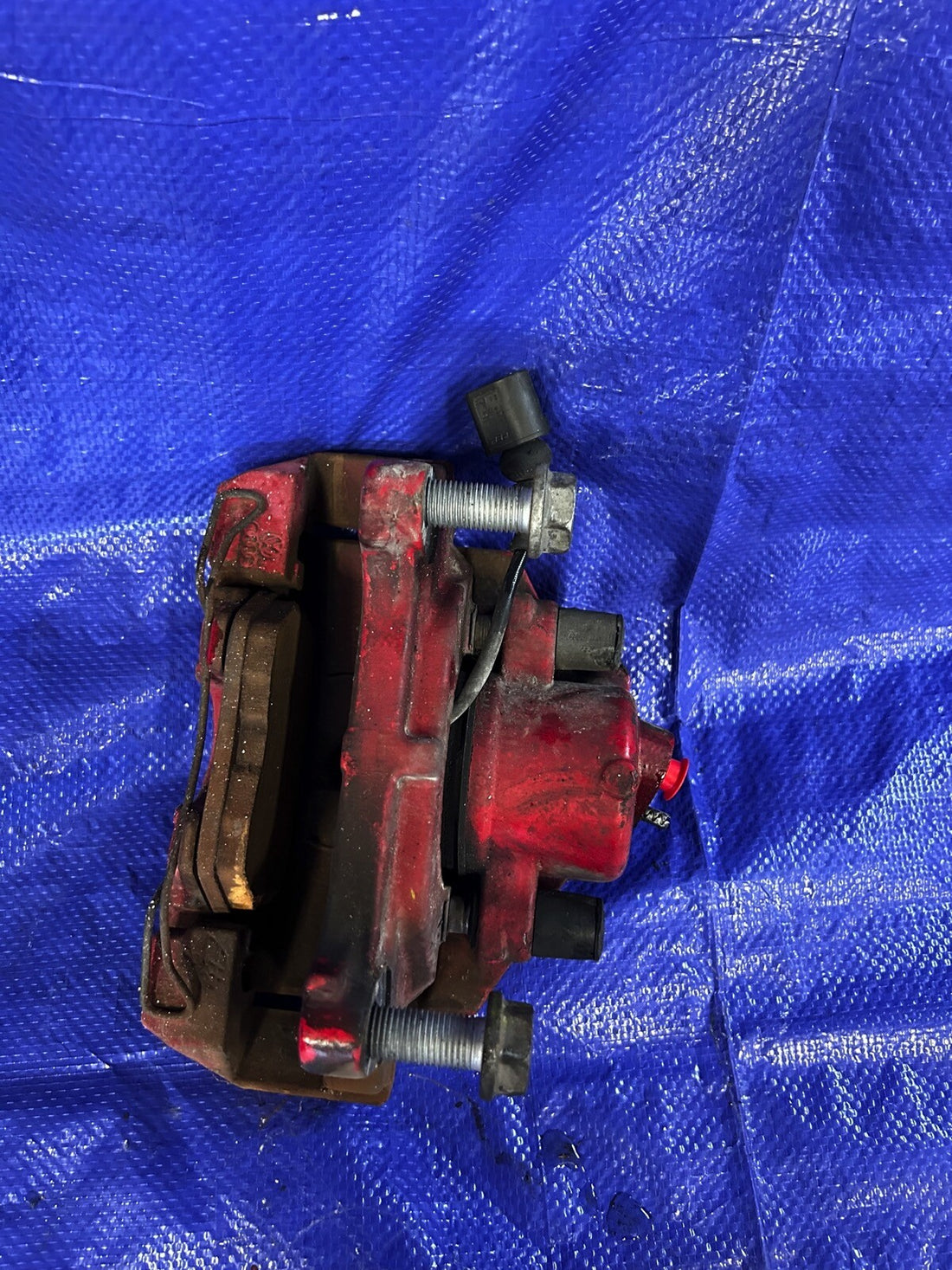 07 VW GTI Drive front Caliper