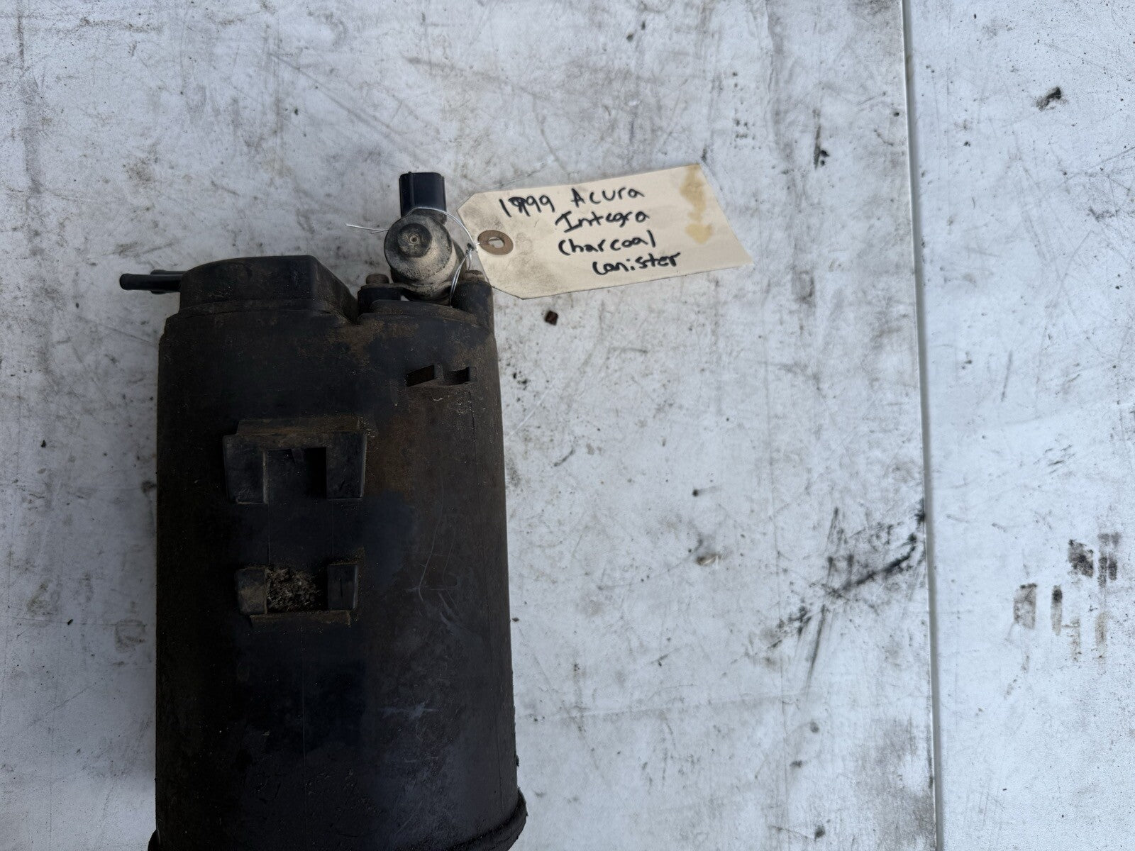 94-01 Acura Integra Charcoal Canister 