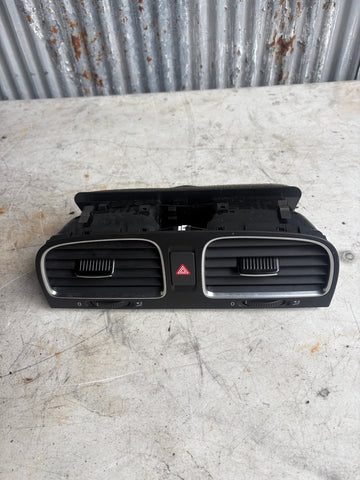 2010-2014 Volkswagen GTI Golf MK6 Center Dash AC Air Vent Heater