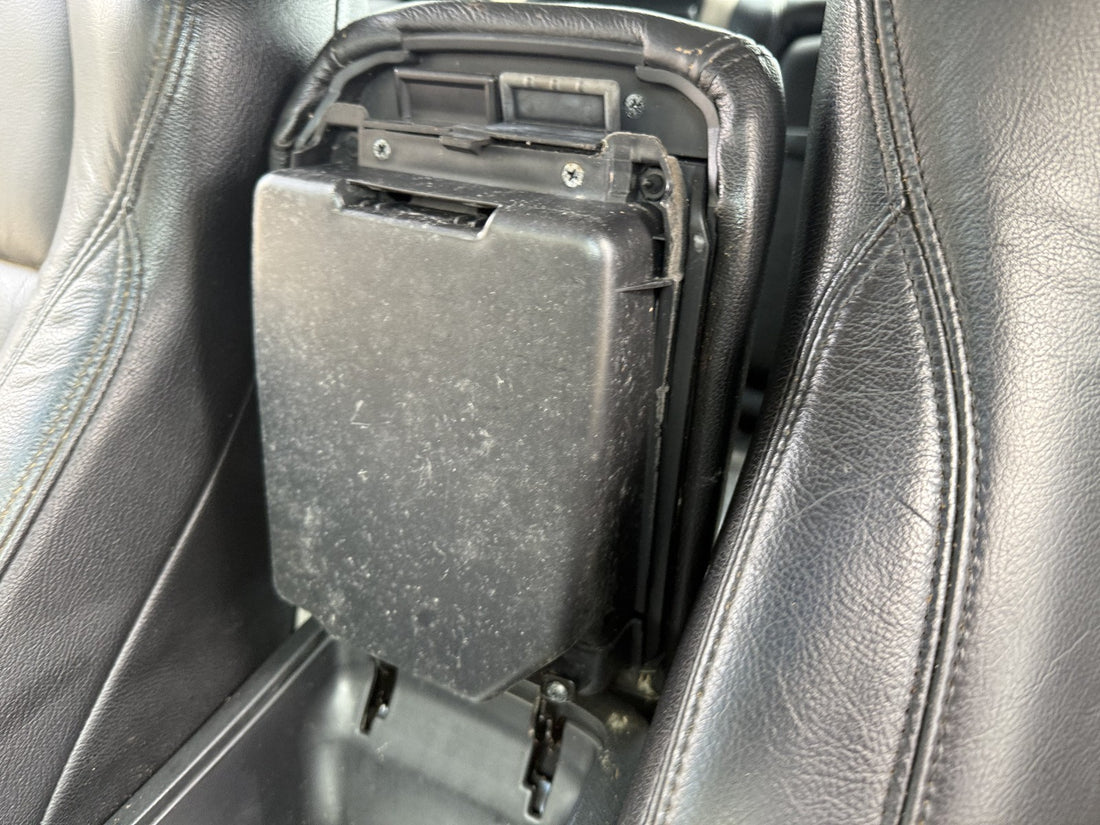 2004-08 Acura TL Center Console Black Leather (2007)