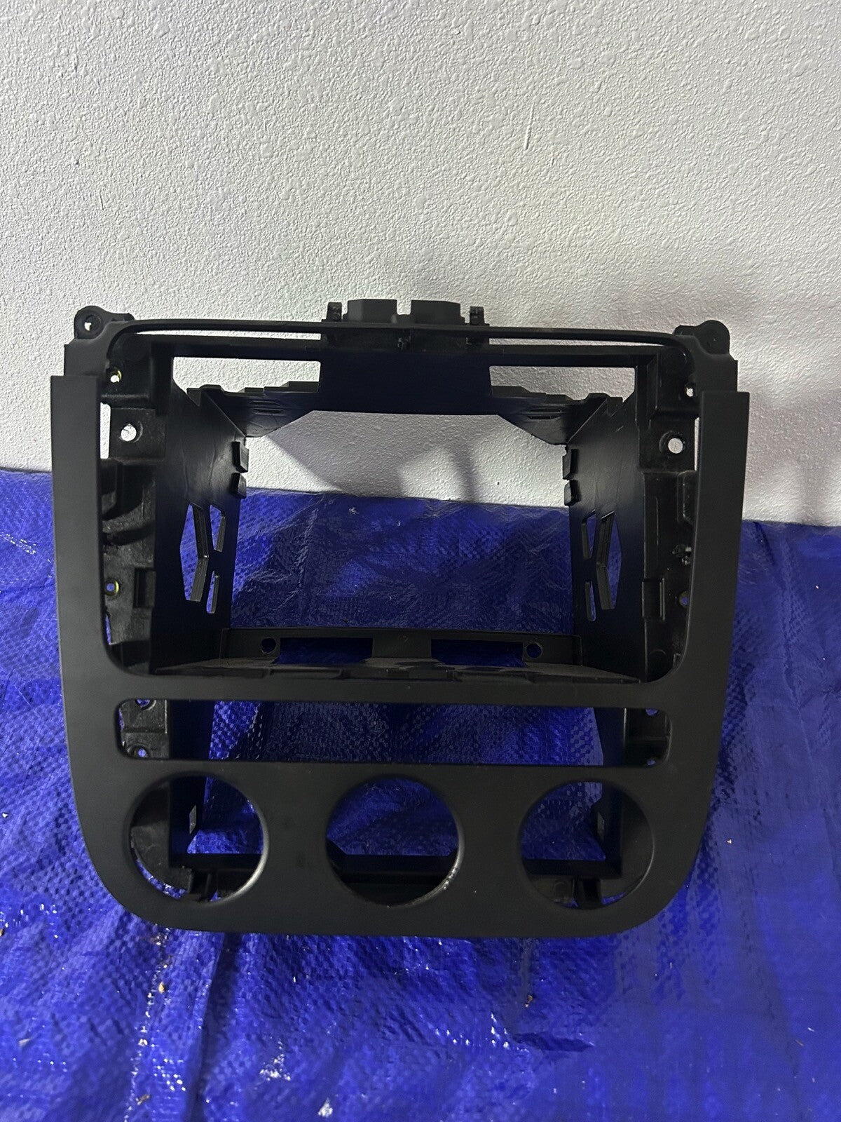 07 VW GTI Radio Climate Bezel Trim Assembly