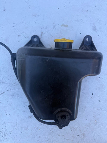2004-2005 Mazda rx8 windshield bottle tank