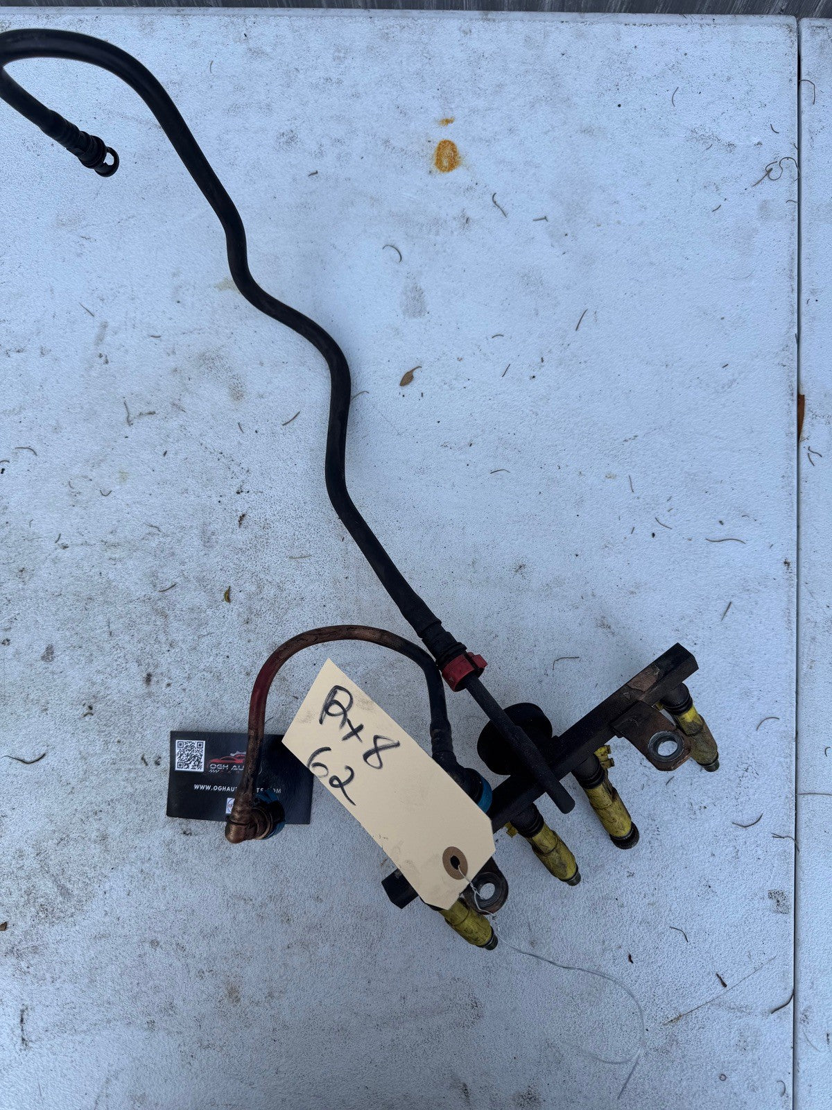 04-08 Mazda Rx8 Fuel injectors and Rail Secondary 