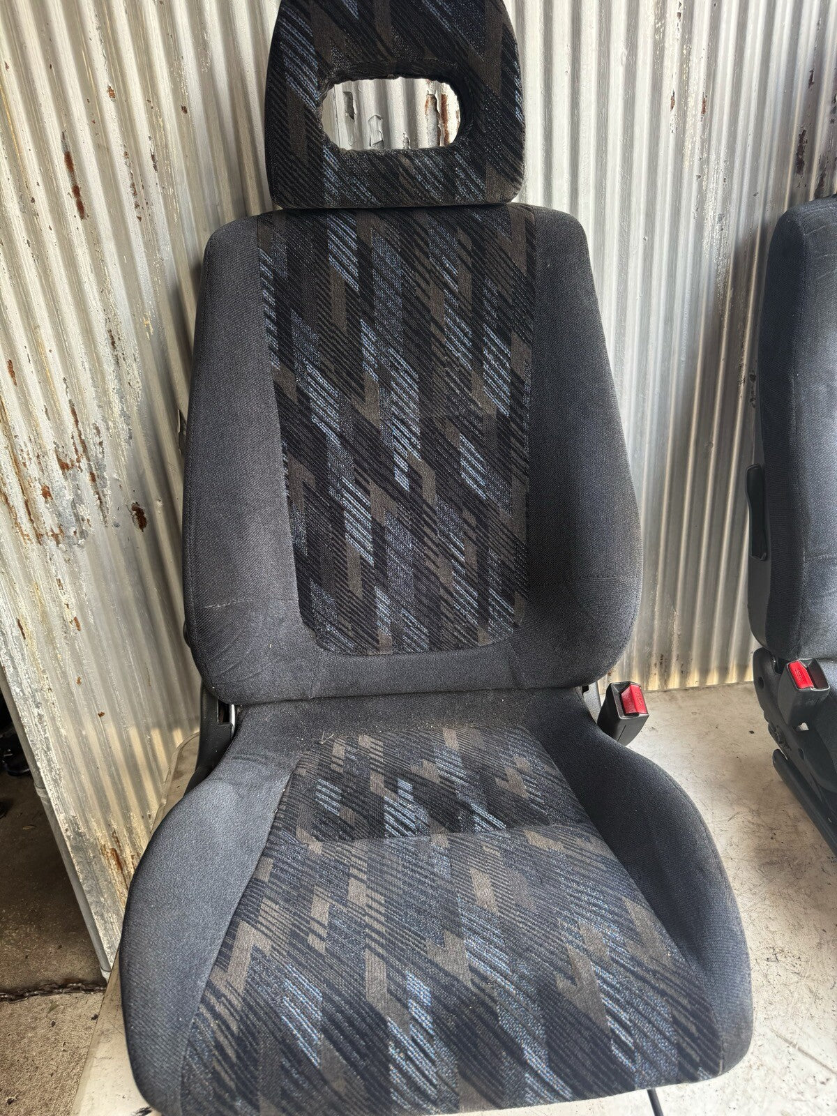 1999-2000 Acura Integra Front Seats Confetti 