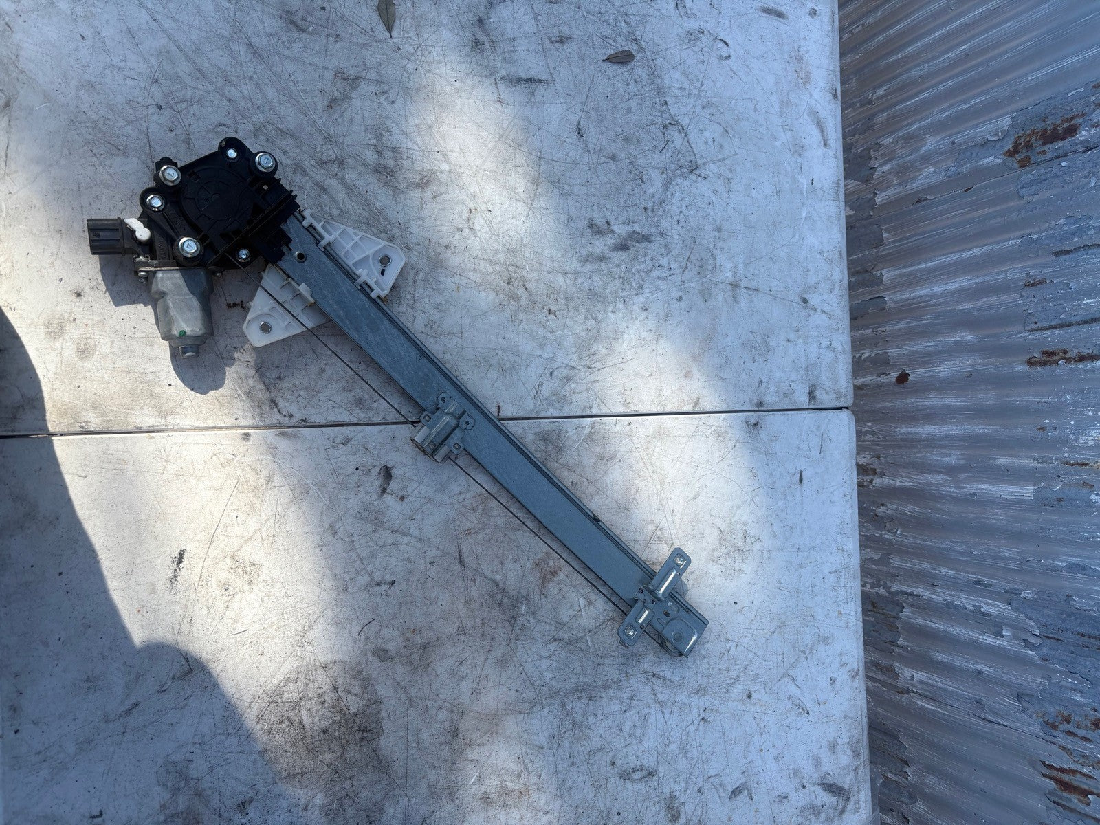 2015 Subaru WRX STI Front Driver Side Window Regulator W/Motor 