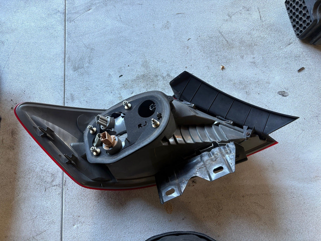 07 Honda Civic Si Driver Tail Light 