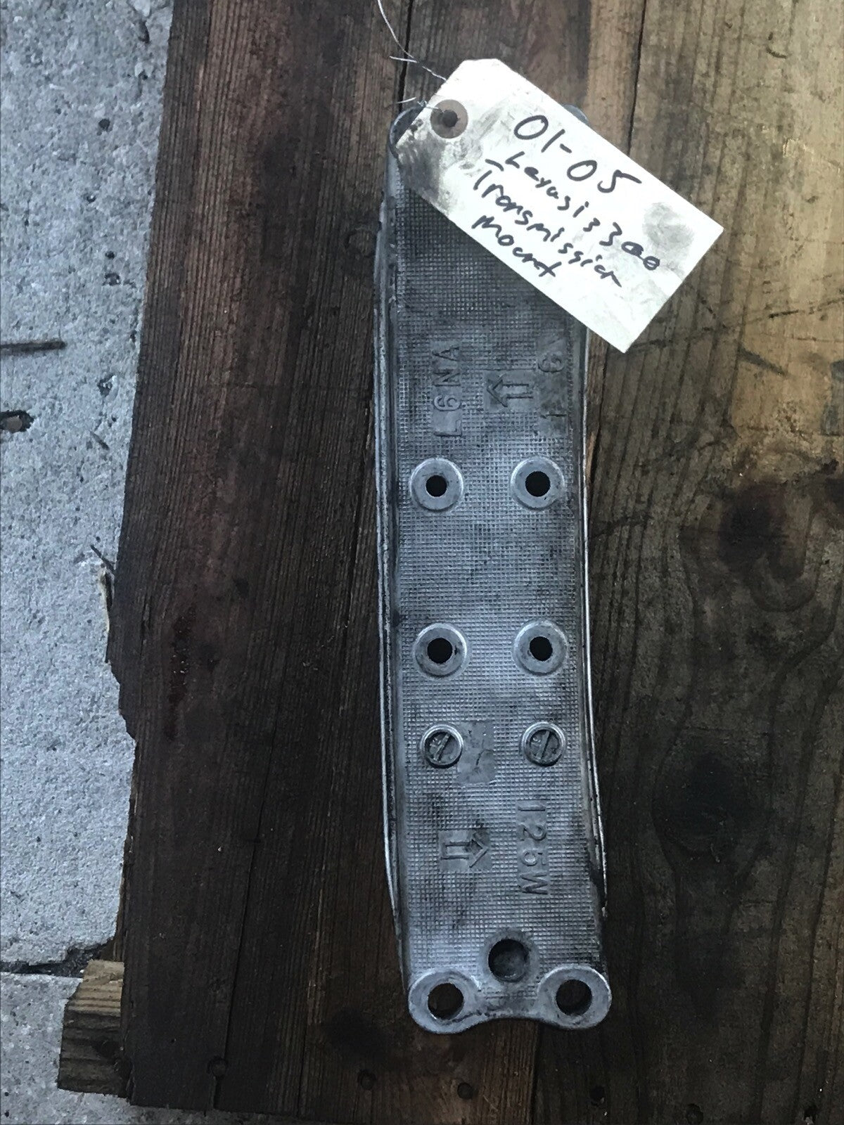 01-05 Lexus IS300 Transmission Support Bracket