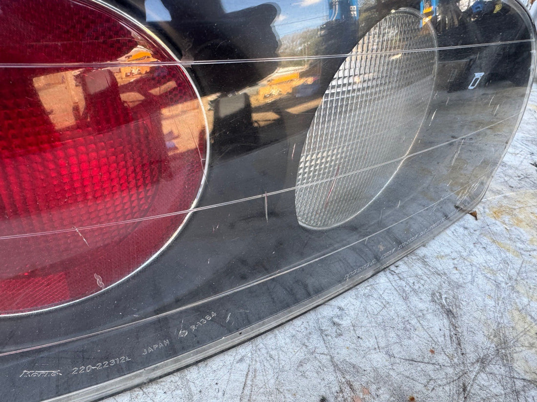 2002-2004 Honda S2000 Driver Rear Tail light