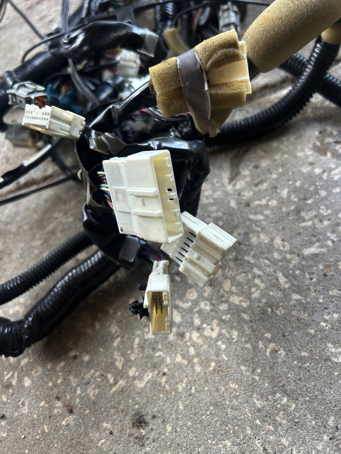 08 Nissan 350z passenger right chassis harness 