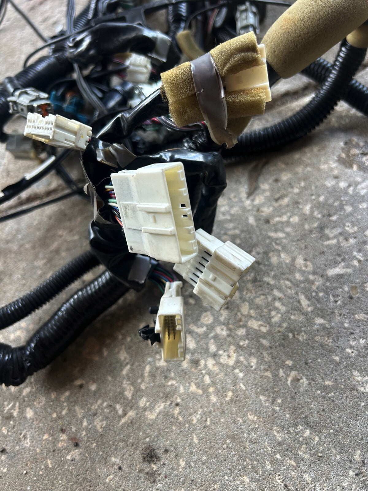 08 Nissan 350z passenger right chassis harness 