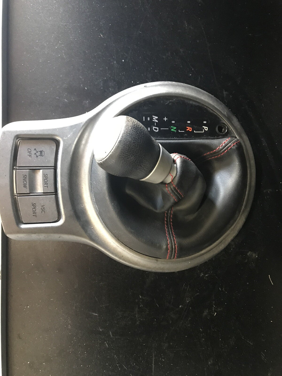 2013 SUBARU BRZ 2.0L LIMITED FA20 OEM 6SPD CENTER CONSOLE SHIFTER BEZEL